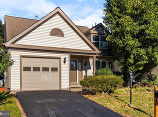 21039 Thoreau Ct, Sterling, VA 20164