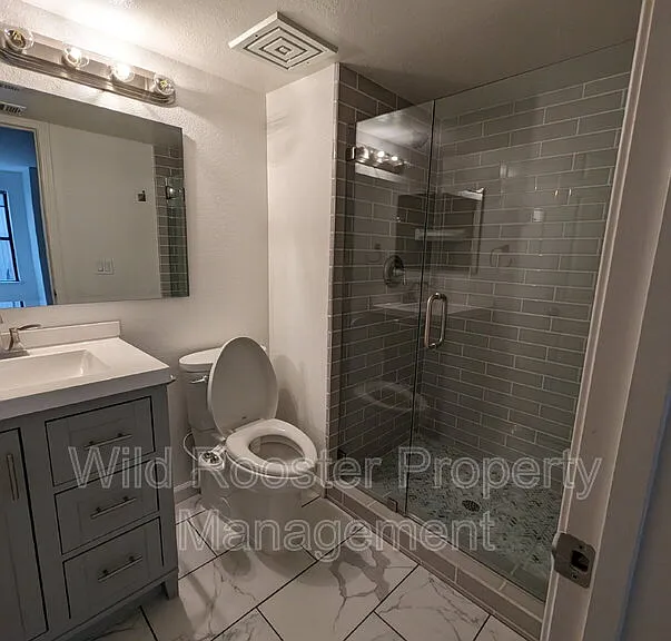 1808 K St #L-2 — Photo 11