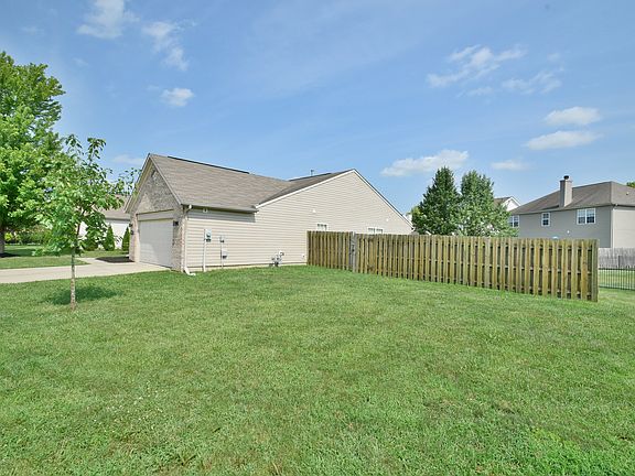 5th image of 7949 Lawrence Woods Blvd