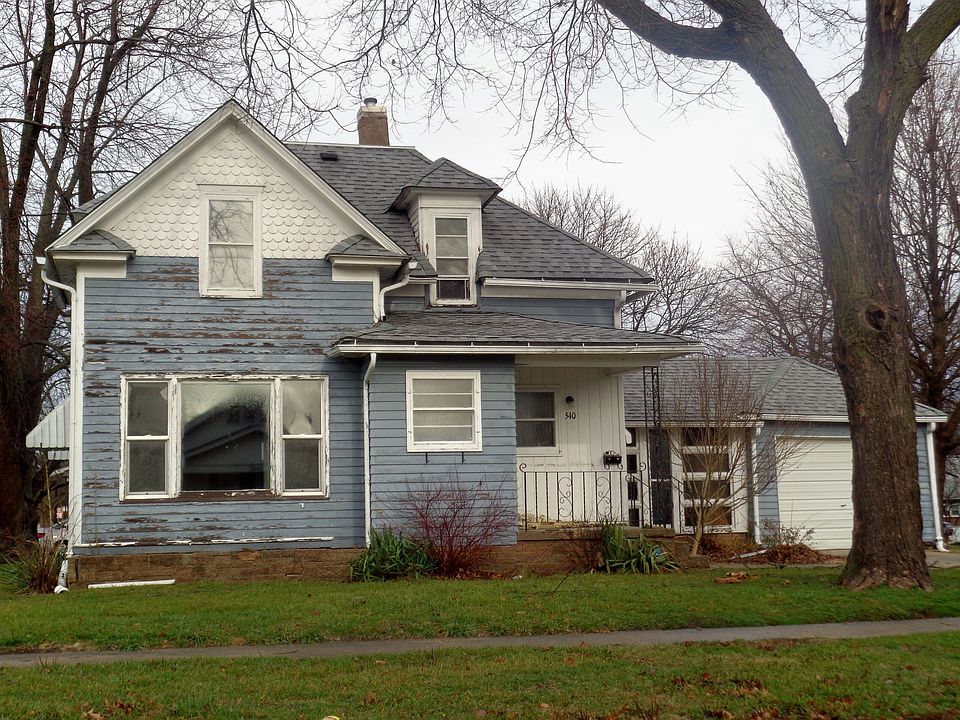 1st image of 540 Rockwell St