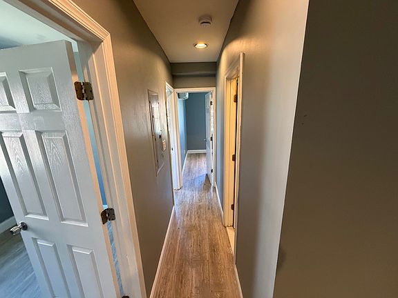 4th image of 4641 Hillside Rd SE #1