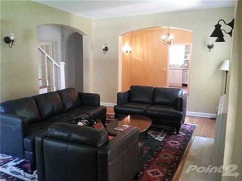 1st image of 318 Alesio Ave