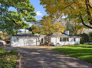 3525 The Mall, Minnetonka, MN 55345