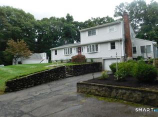 12 Rozum Circle, Prospect, CT 06712
