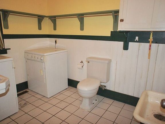 5 10004 104 St_03302018