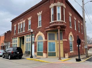 SUM: Main: 102: Apartment Building, Summitville, IN 46070