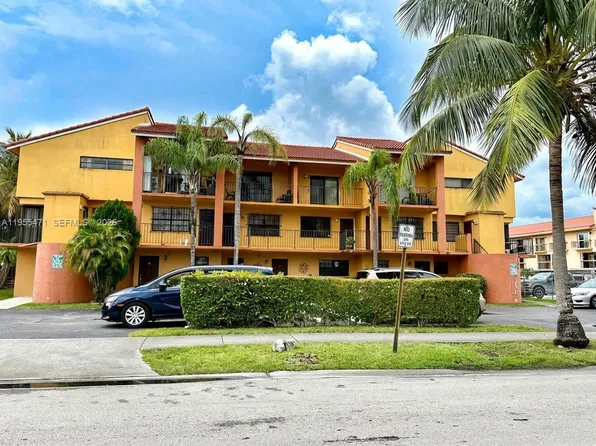 2582 W 56th St APT 201, Hialeah, FL 33016