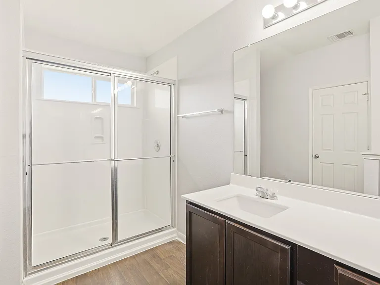 351 Musgrav — Photo 12