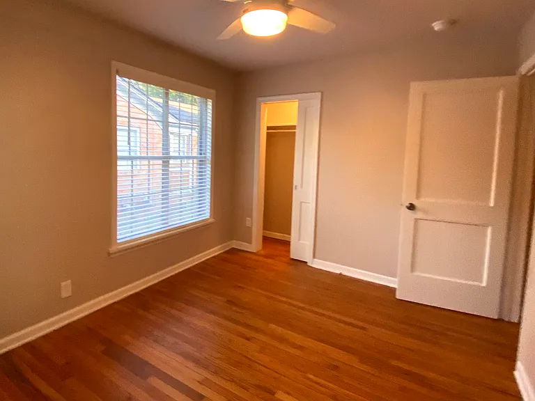 320 W Daisy L Gatson Bates Dr — Photo 9
