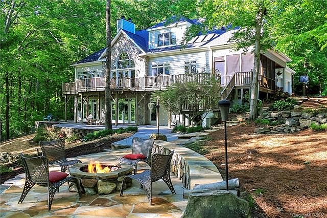 1st image of 4550 Lochfoot Dr