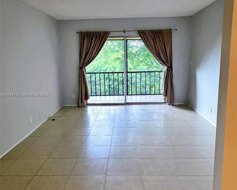 450 NW 20th St #3140