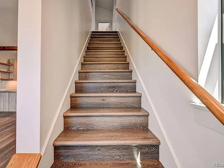 426 Pinon St — Photo 16