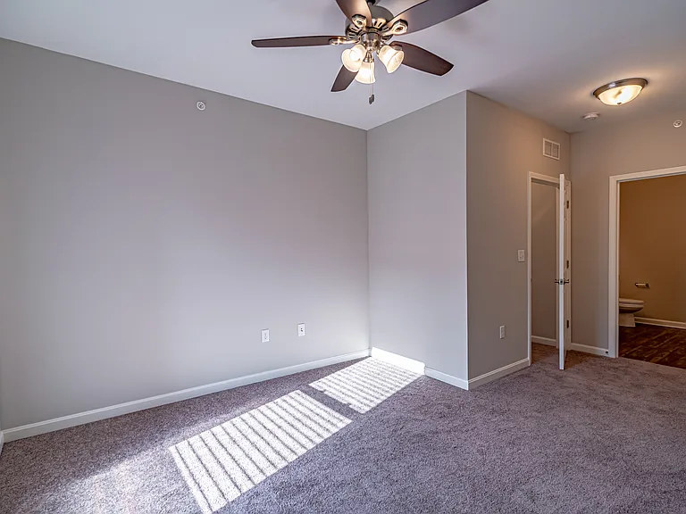 Saddlebred Park Apartments — Photo 10