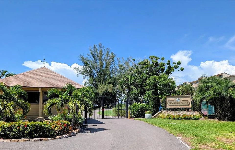 3850 Mariners Walk #723