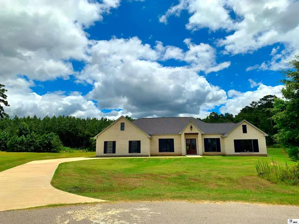 421 Pelican Grove Dr, Calhoun, LA 71225