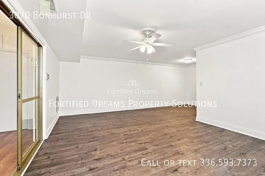 Charming & Spacious Condo w/ Sunroom in Desirable Winston-Salem Location!! — Photo 2