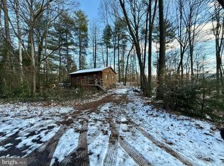 140 Dogwood Ln, Crystal Spring, PA 15536