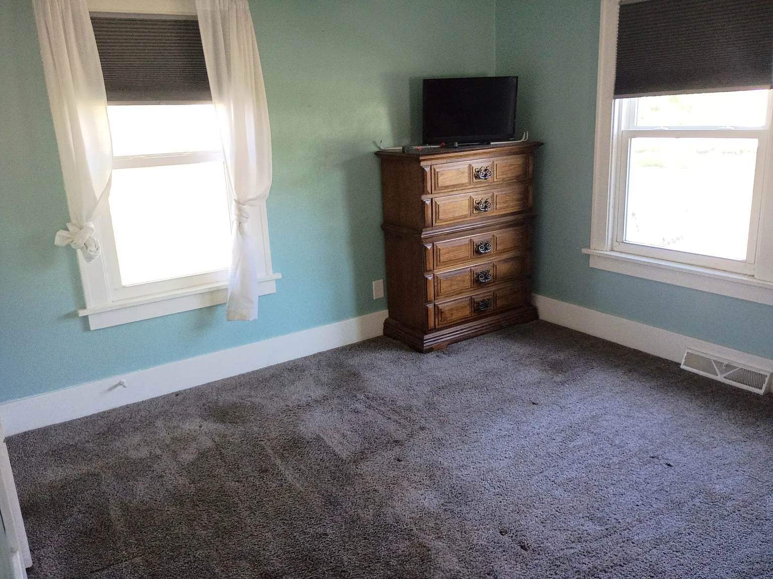 702 S Dittmer St — Photo 3