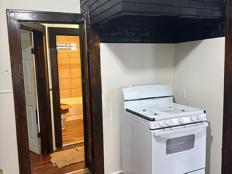 16007 Huntmere Ave #1 — Photo 4