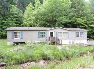 416 Rambling Hills Rd, Elkview, WV 25071