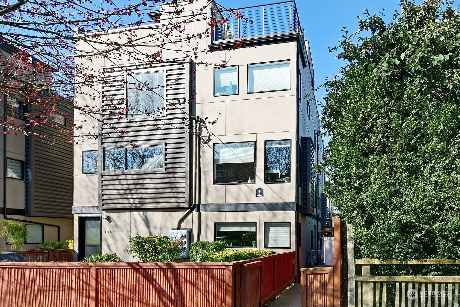 111 13th Avenue E #B photo 1