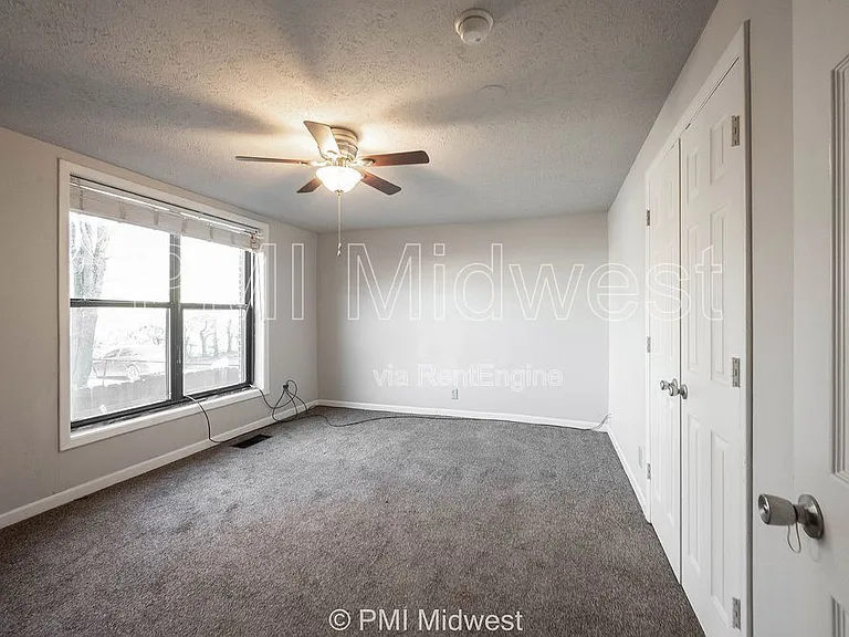 3736 N Meridian St — Photo 12