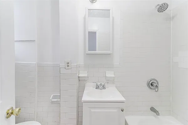 Rented by Leviathan Leasing LLC | media 6