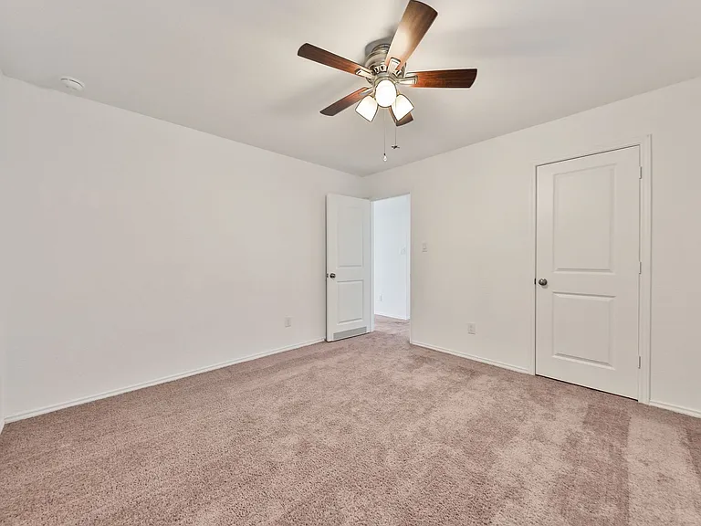 10626 McClintock Dr — Photo 24
