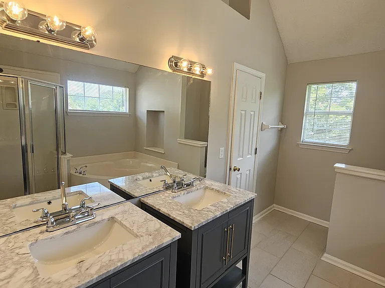 7111 Creekside Dr — Photo 18