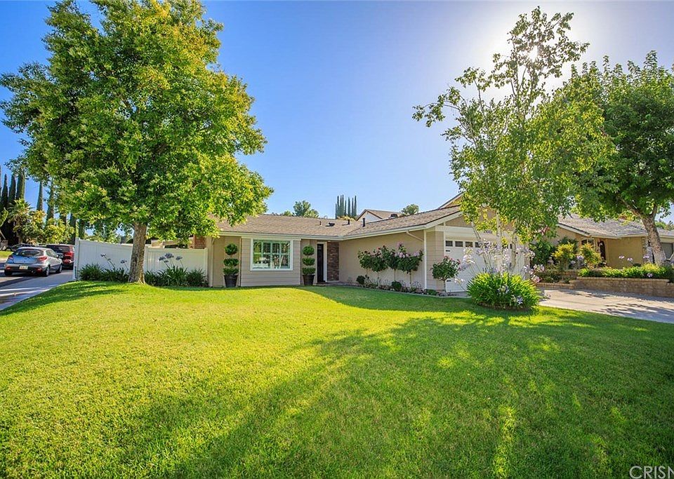 1st image of 23002 Ash Glen Cir