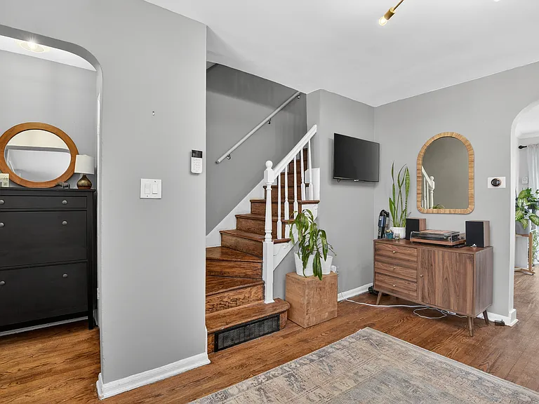 162 Forrester St SW — Photo 16