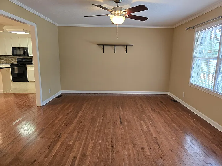 4680 Forestmanor Dr — Photo 17