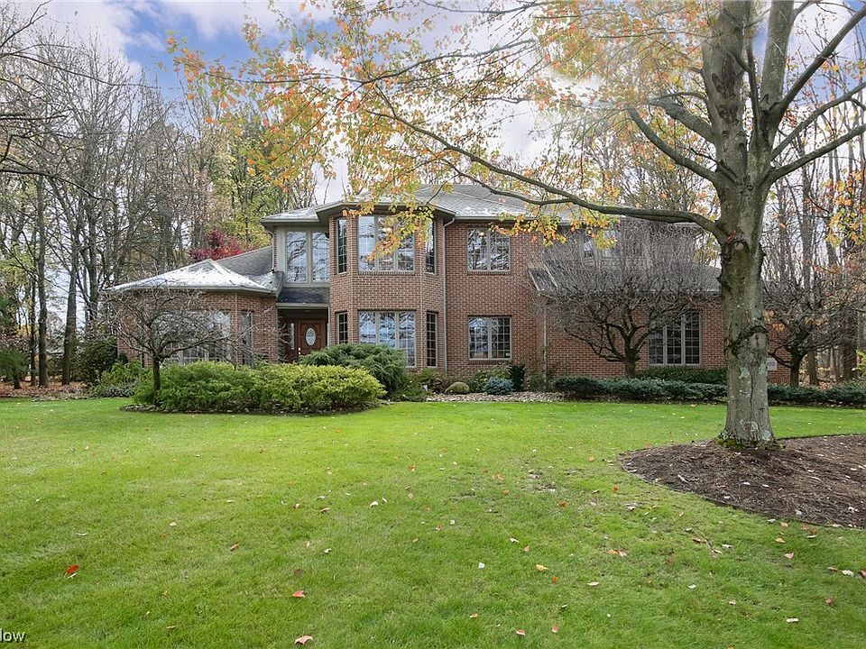 1st image of 1909 Pearce Cir