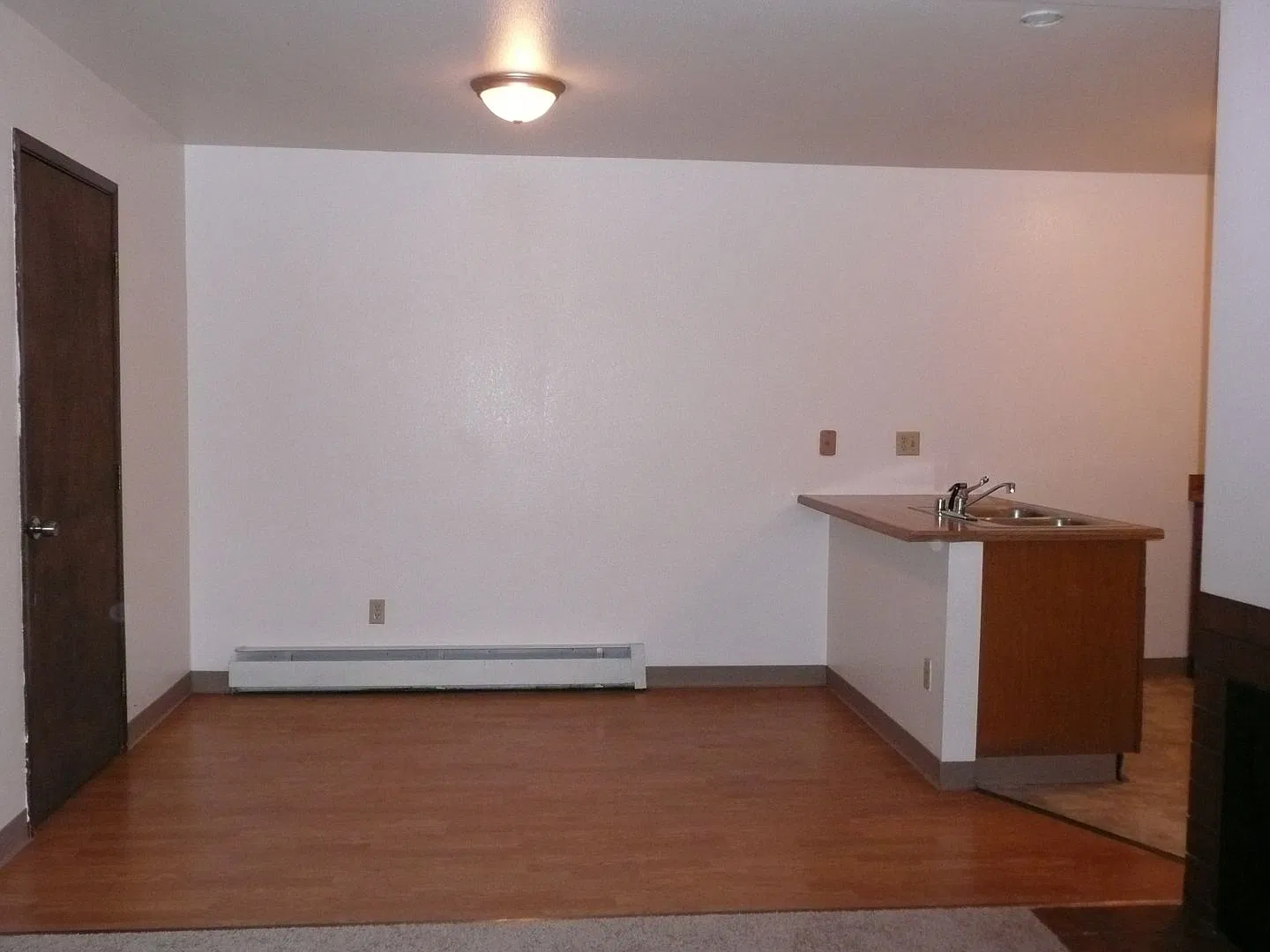 Beautiful two story 2 bedroom with washer and dyer in South Anchorage. — Photo 4