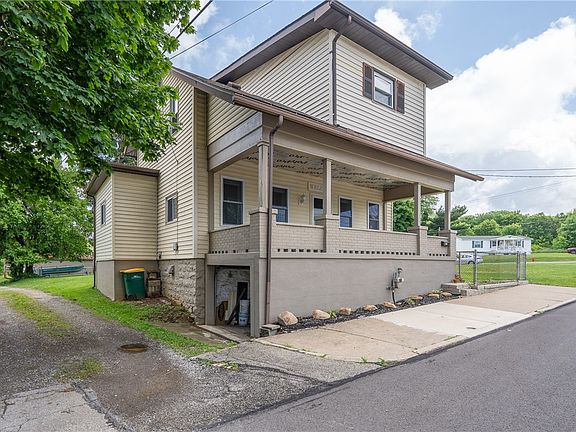 4th image of this home