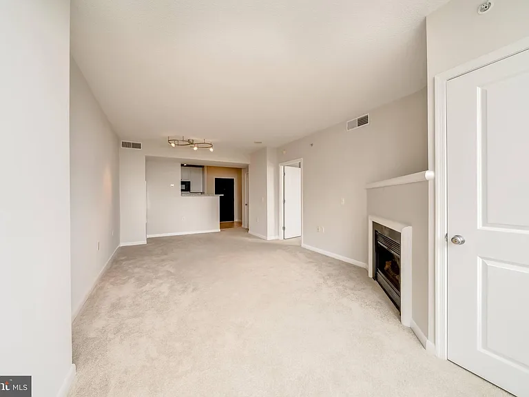 851 N Glebe Rd #1903 — Photo 21