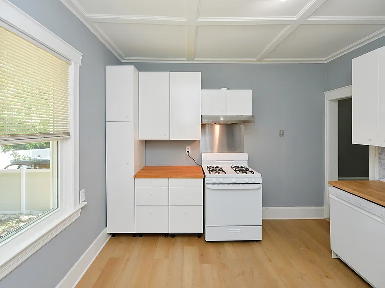 99 E Hunter Ave #1 — Photo 5
