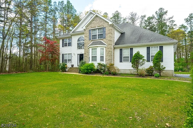 857 Anderson Rd photo 1