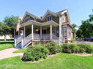 650 Grand Ave, Waukegan, IL 60085