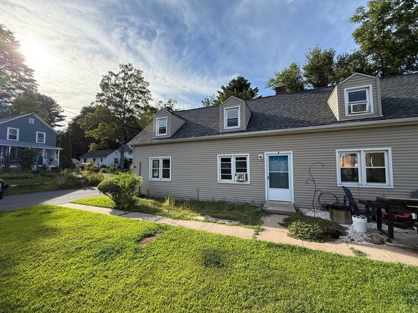 20 Maple St