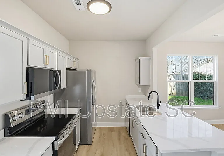 109 Virginia Ave — Photo 9