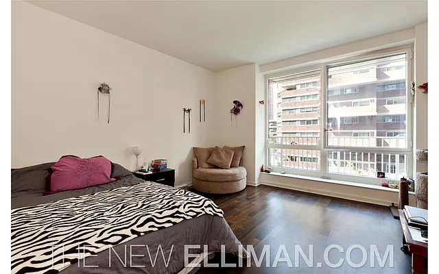 Sold by Douglas Elliman | media 19