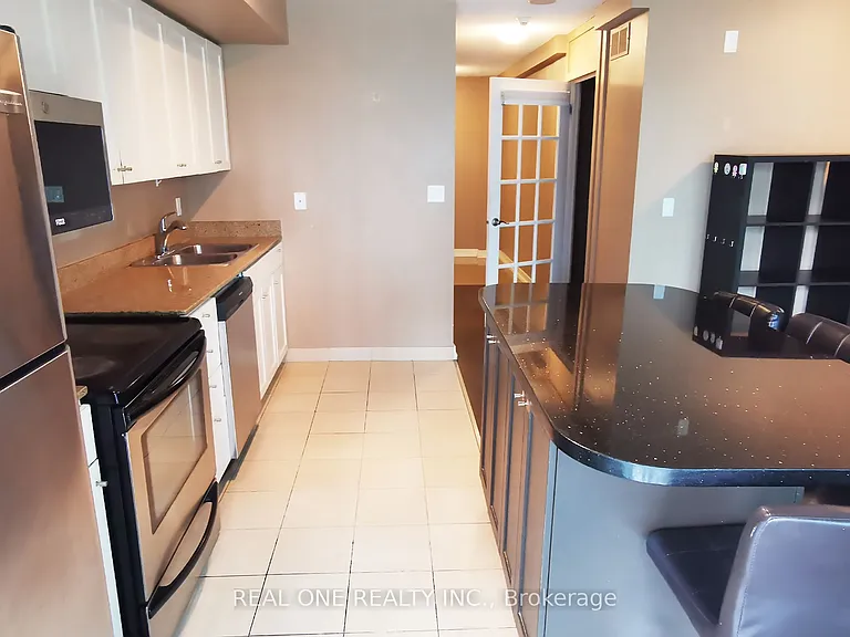 81 Navy Wharf Ct #810 — Photo 26