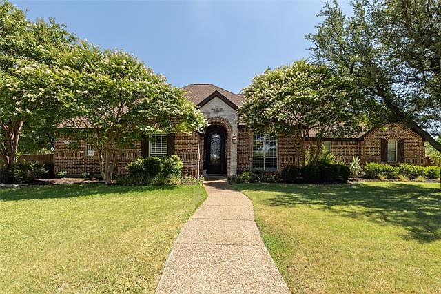 1st image of 109 Applewood Ln