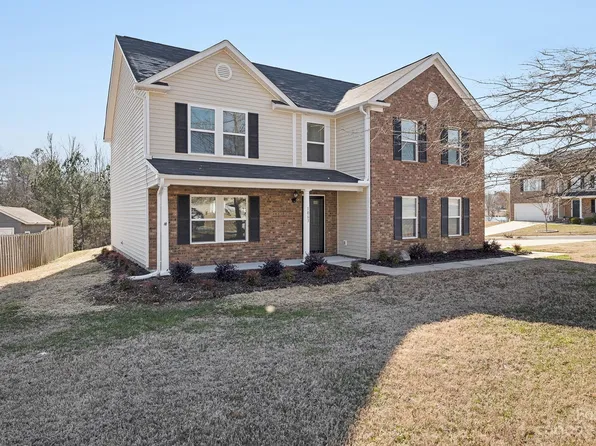 1063 Village Green Ln, Rock Hill, SC 29730