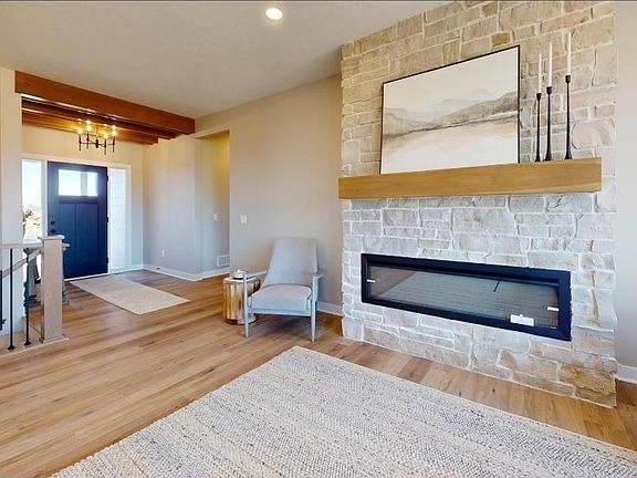 5th image of 6676 Elk Pl