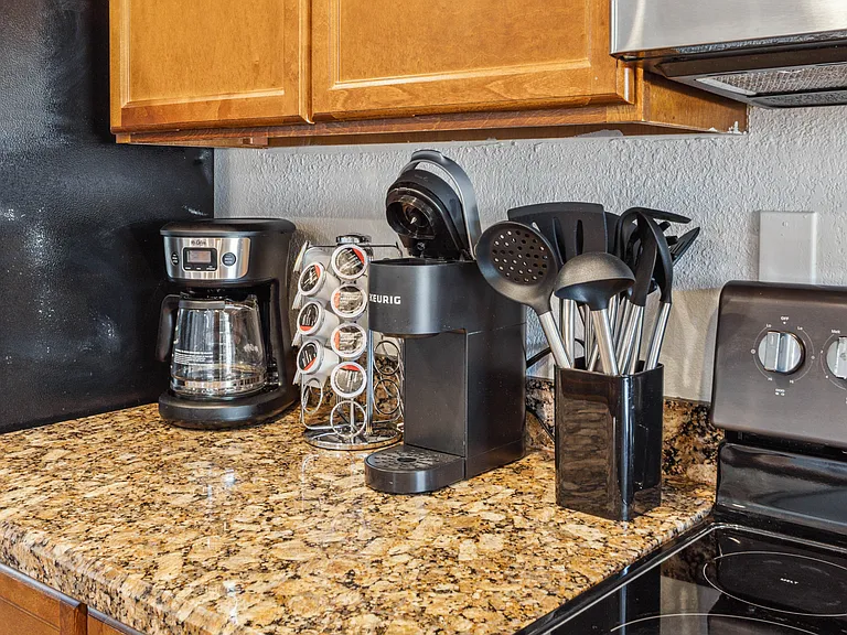 2911 N Granite Reef Rd — Photo 46