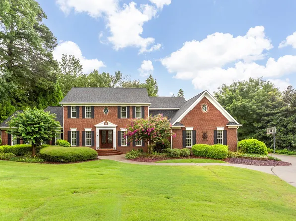 14 Country Squire Rd, Anniston, AL 36207