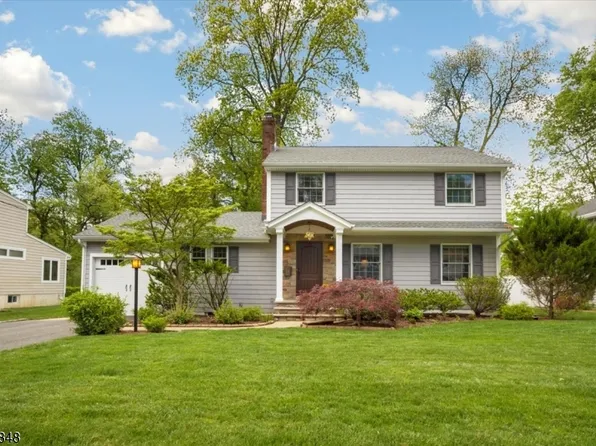 12 Borden Pl, Livingston Twp., NJ 07039