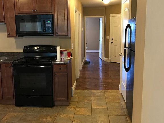 4th image of 3932 Parker Ave Floor 1